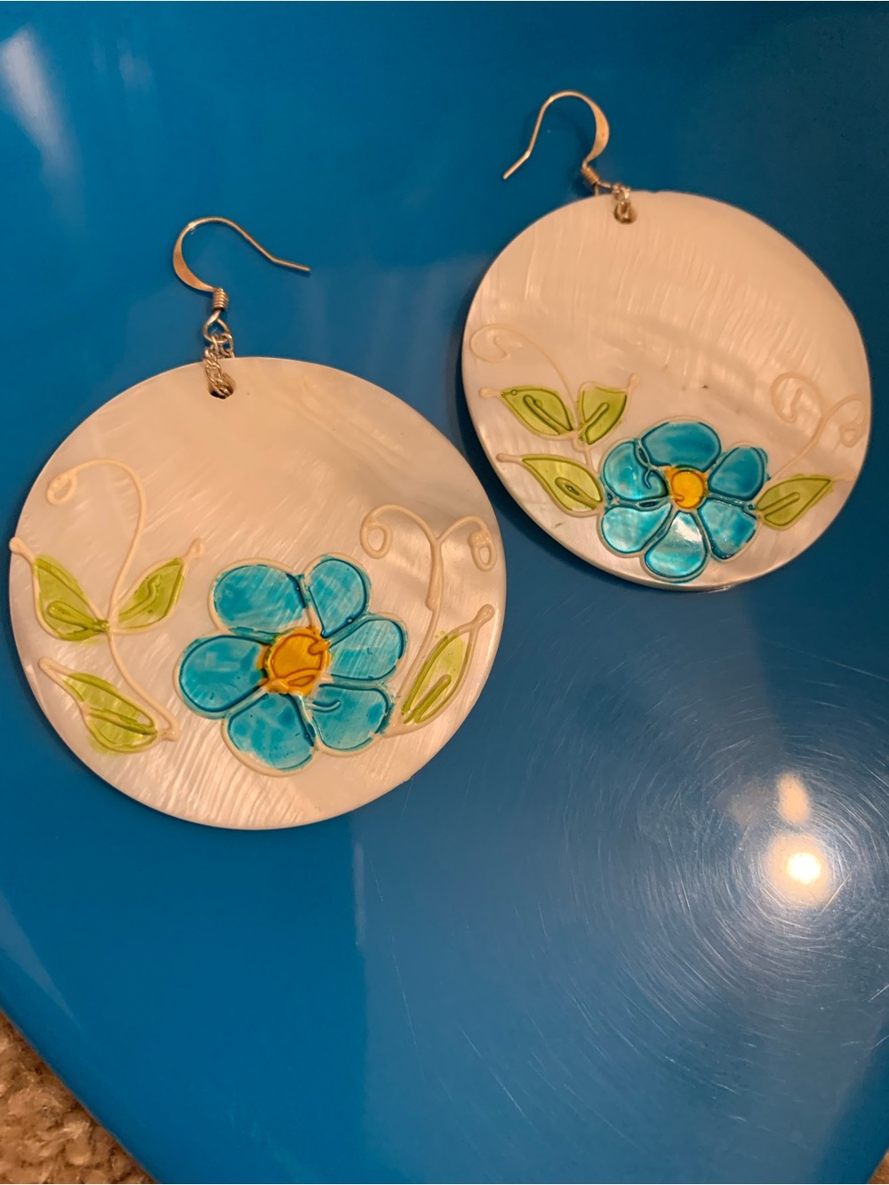 Handcrafted Artisan Blue Floral White Round Shell Drop Earrings